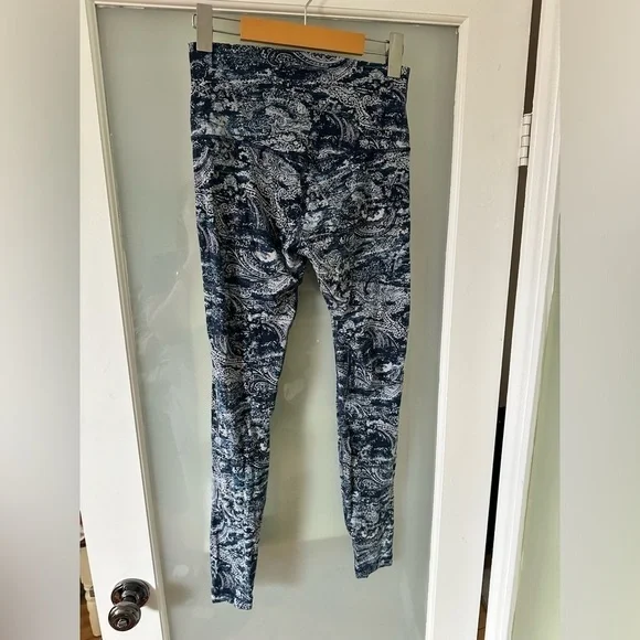 Lululemon Align Pants SZ 6 - Picture 4 of 7